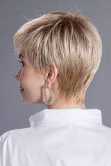 SANDY BLONDE ROOTED