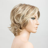 SANDY BLONDE
